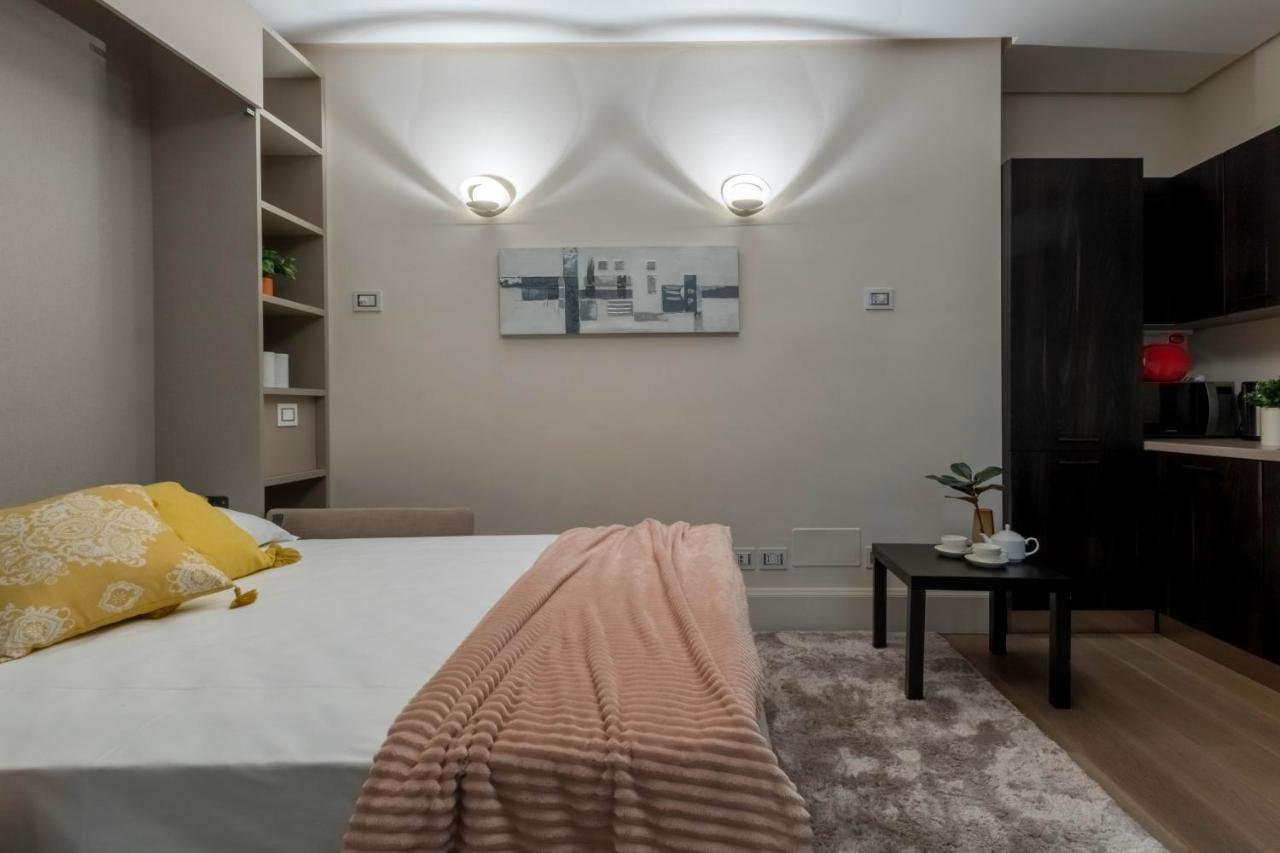 Joivy Elegant Studio For 2 Near Duomo Di Milan Apartment Ngoại thất bức ảnh